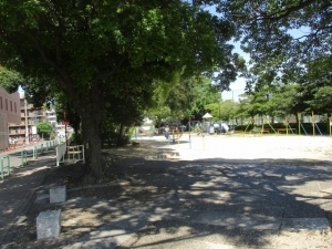 露橋公園